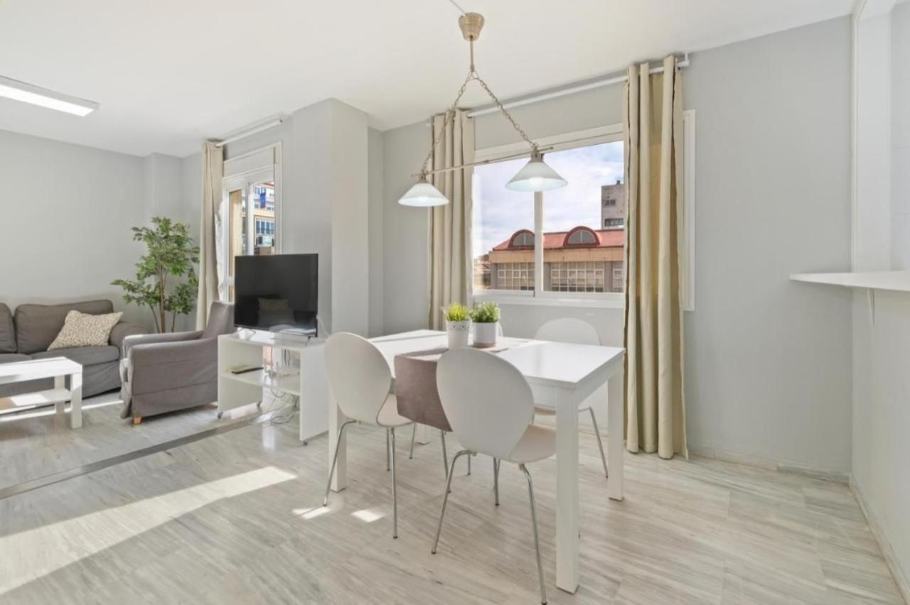 Apartamento En Calle Cuarteles De Dos Habitaciones مالقة المظهر الخارجي الصورة
