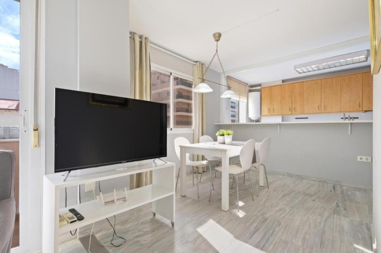 Apartamento En Calle Cuarteles De Dos Habitaciones مالقة المظهر الخارجي الصورة