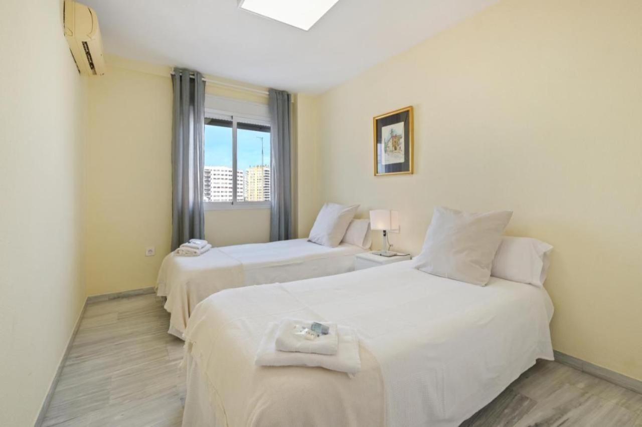 Apartamento En Calle Cuarteles De Dos Habitaciones مالقة المظهر الخارجي الصورة